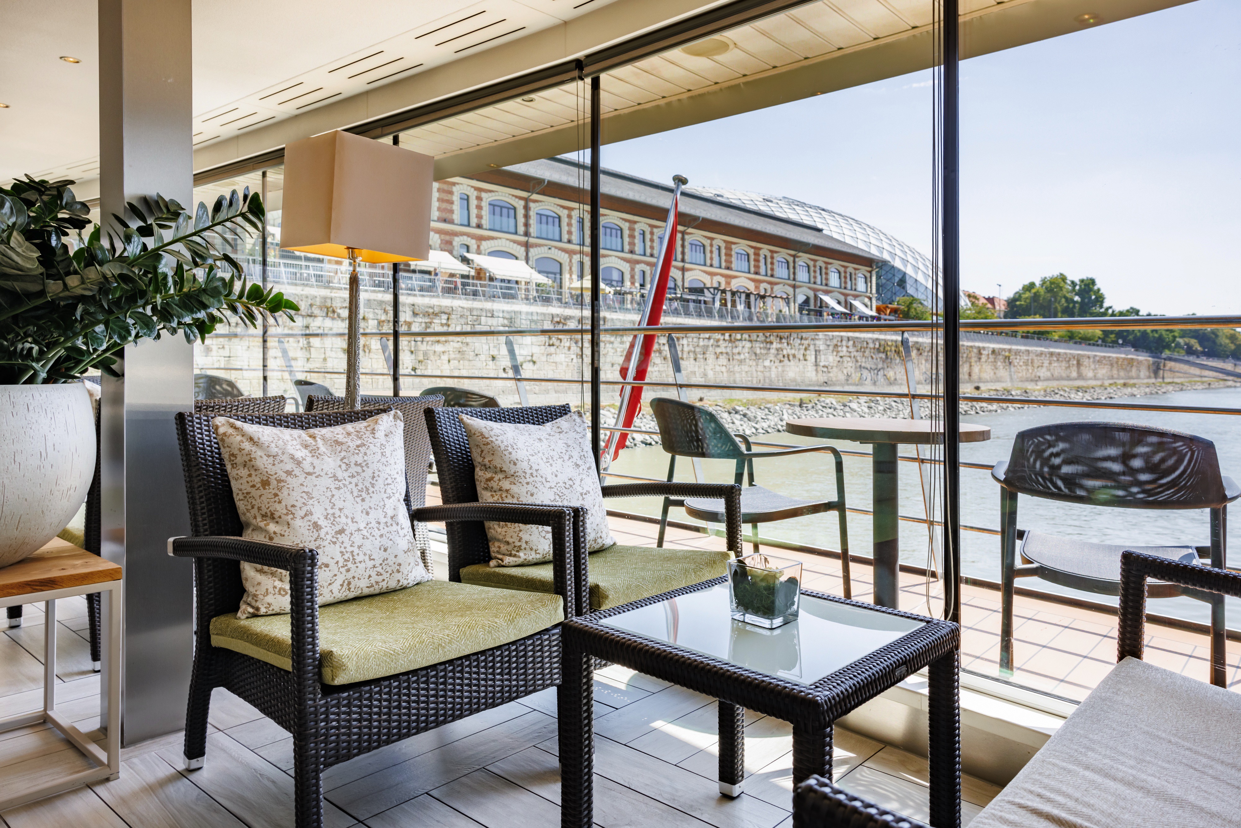 Avalon Impression - Club Lounge